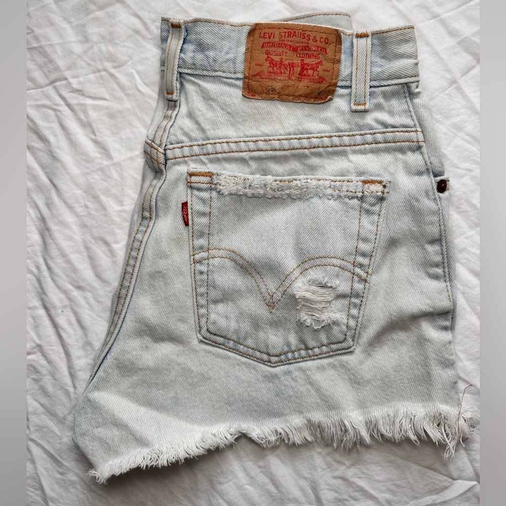 Levi’s shorts